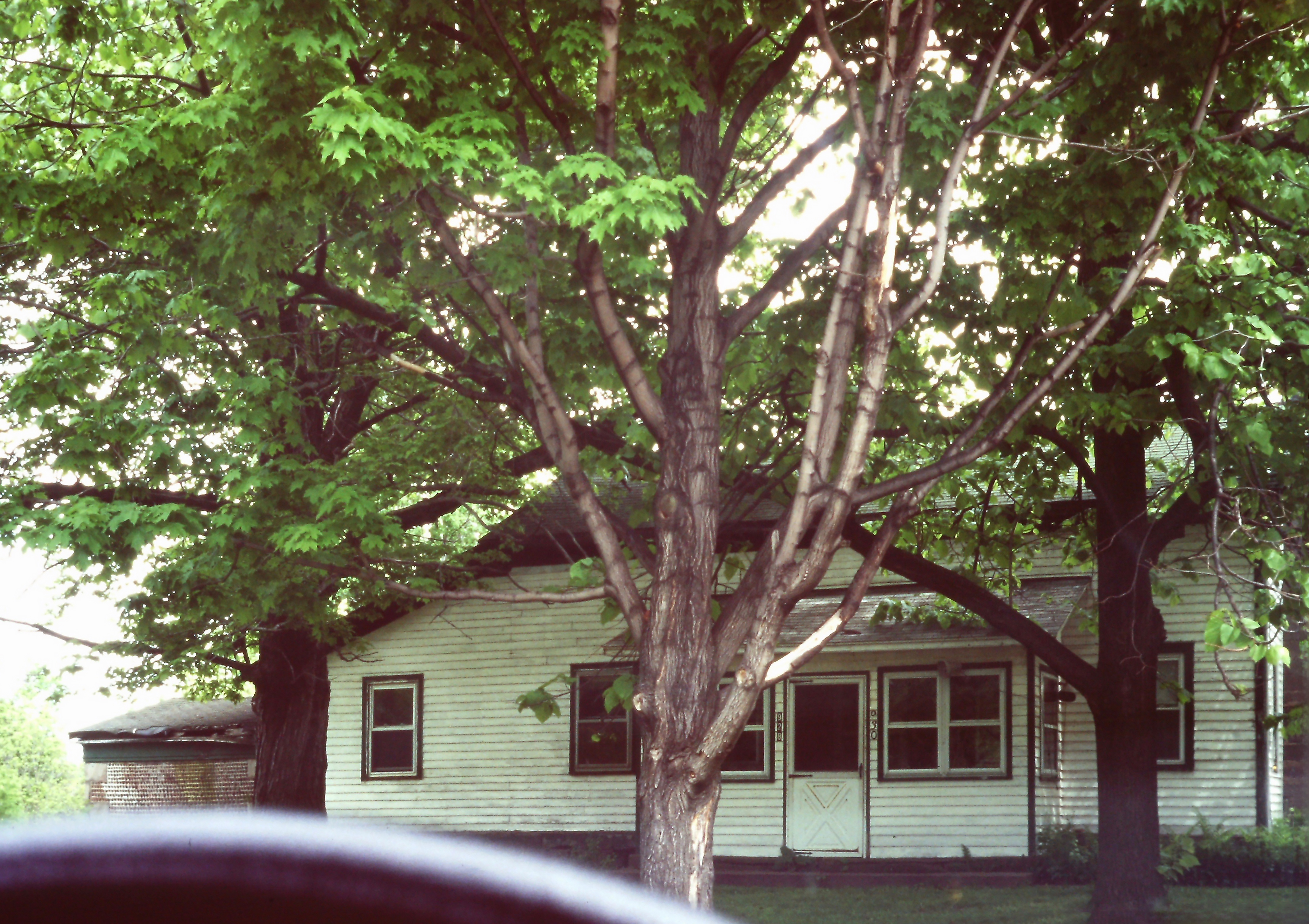 Long Pond Rd 928-930, 1994, 1A